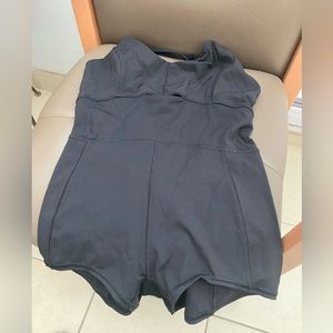 Lululemon black leotard